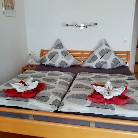 Apartamento Mit Grossem Indoorpool Und Toller Weitsicht Auf Berge Oberteuringen