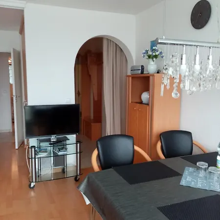 Mit Grossem Indoorpool Und Toller Weitsicht Auf Berge * Oberteuringen